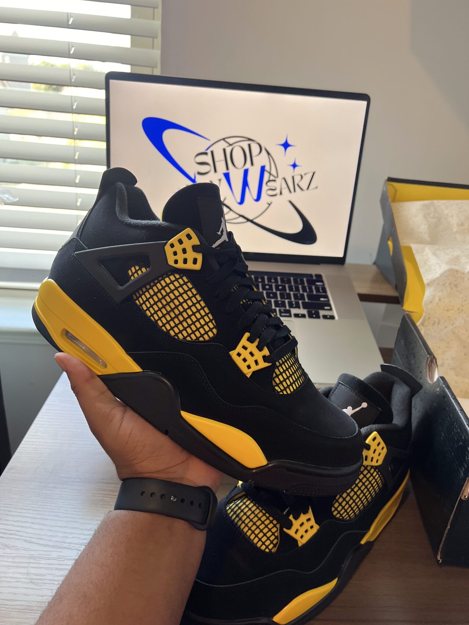 JORDAN 4 - YELLOW THUNDER : ShopFlyWearz