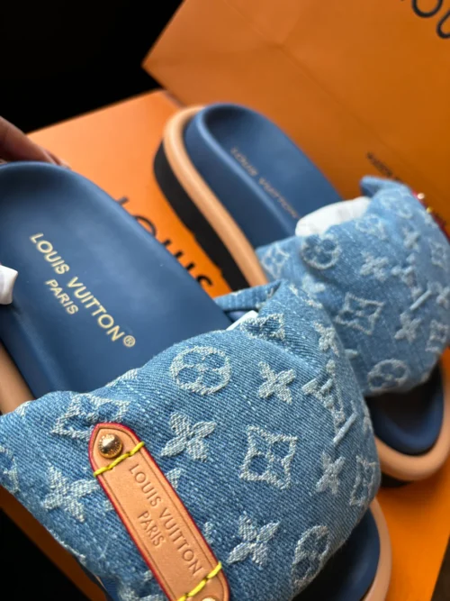 IMG_4127 LV DENIM SLIDES