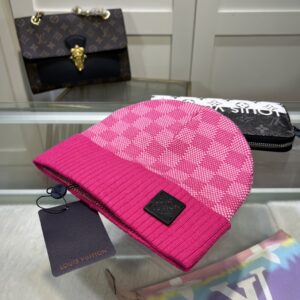 LV BEANIE - PINK
