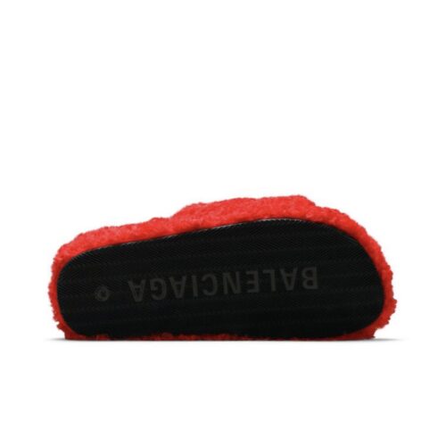 BB - RED FURRY SLIDES