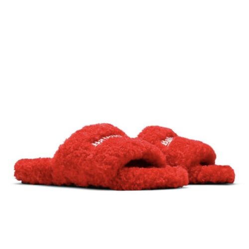 BB - RED FURRY SLIDES