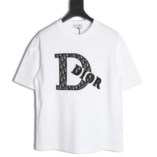 DIOR T-SHIRT