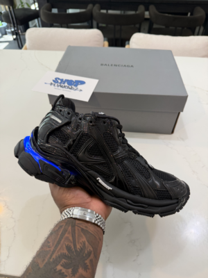 BB RUNNERS - LED BLACK