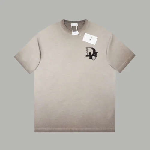 DIOR T-SHIRT