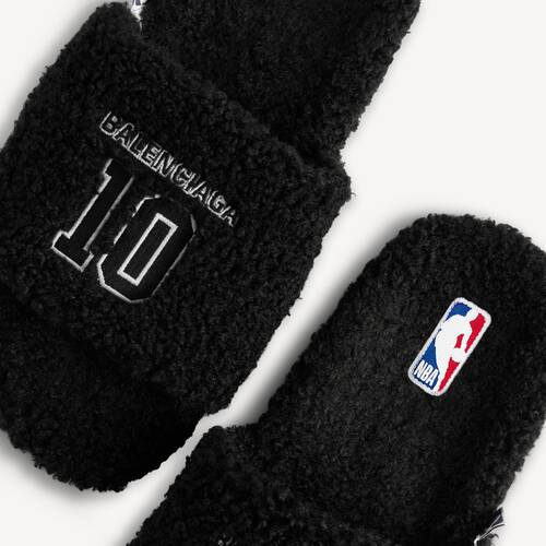 BB - NBA FURRY SLIDES BLACK